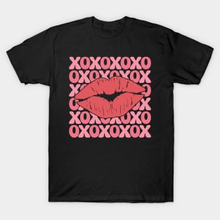 XOXO Lipstick kiss mark T-Shirt